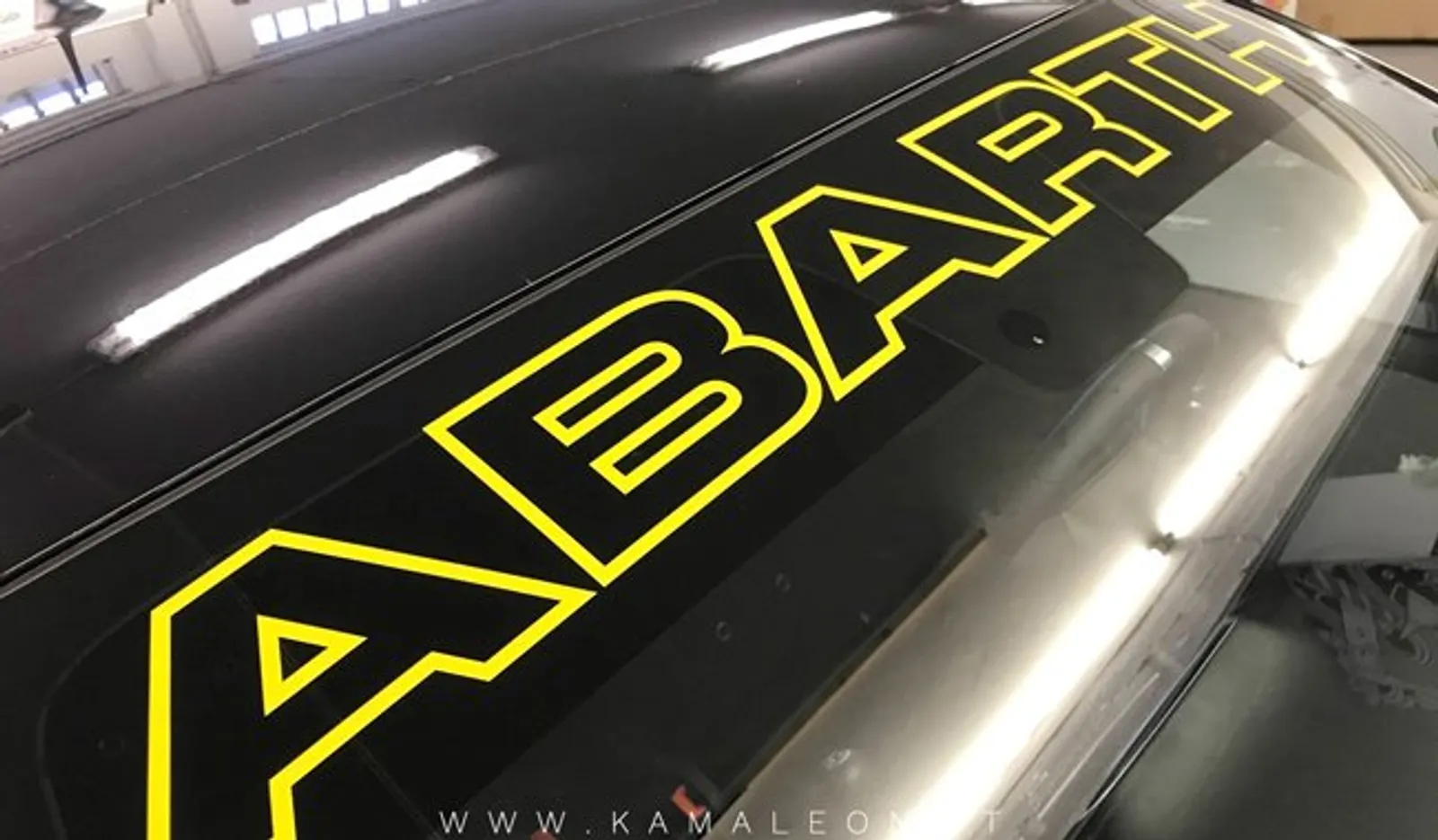 Adesivi Prespaziati - KAMALEON ADESIVI AUTO PARMA ABARTH PRESPAZIATI