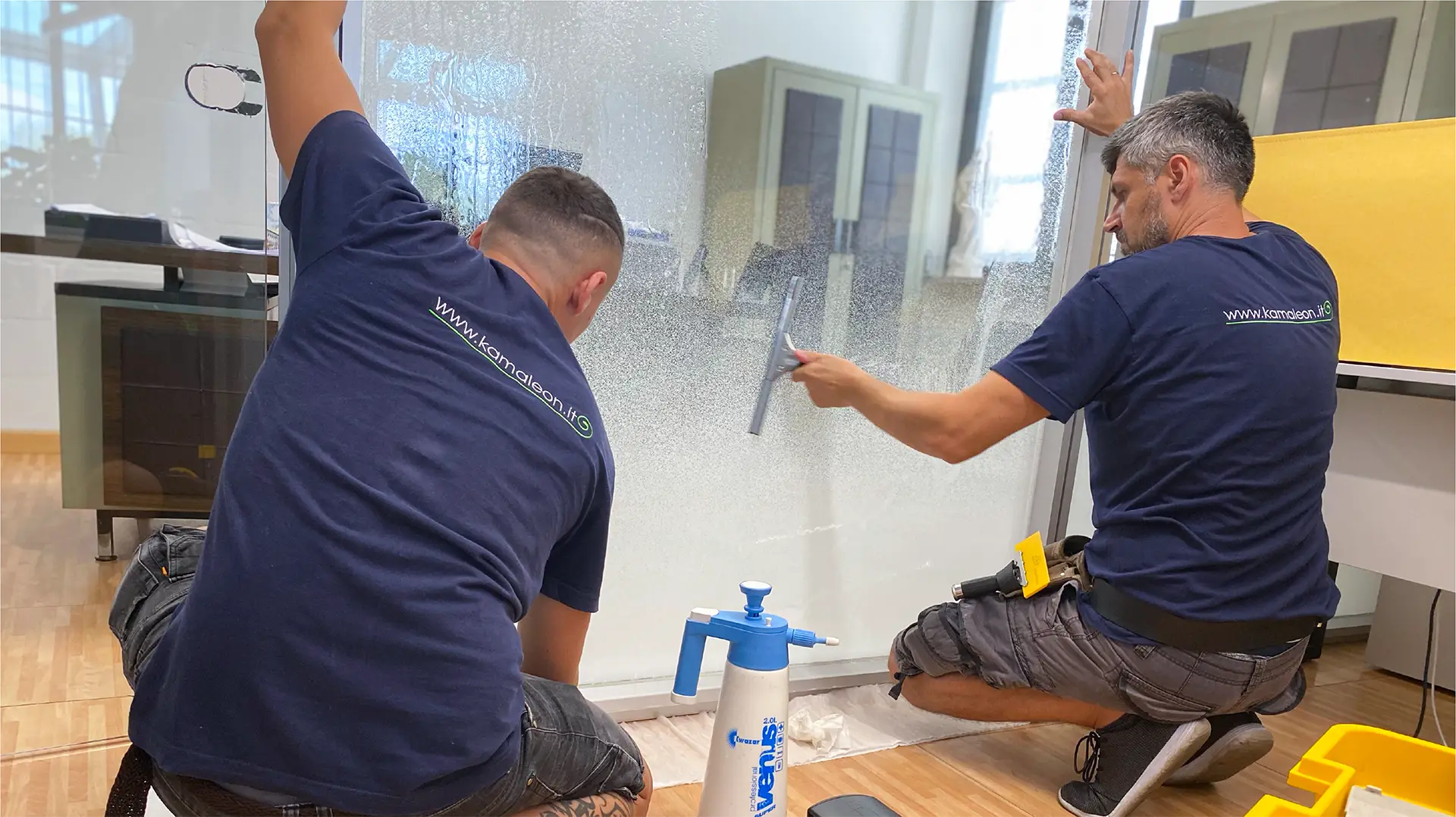 Pellicole per Vetri e Vetrofanie - PV B2 A