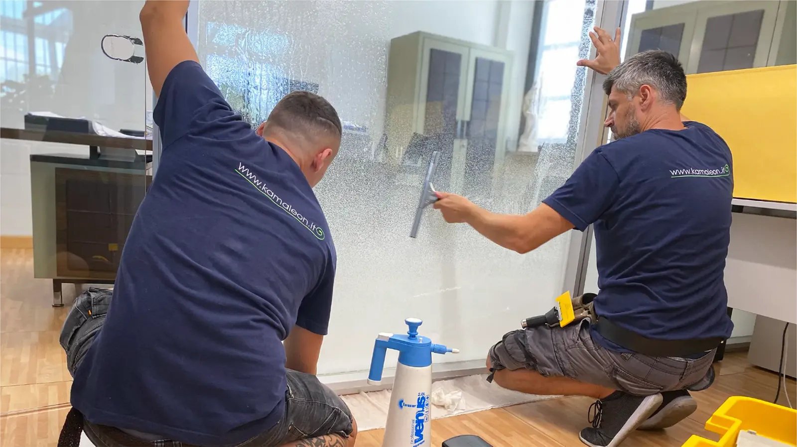 Pellicole per Vetri e Vetrofanie - PV B2 A