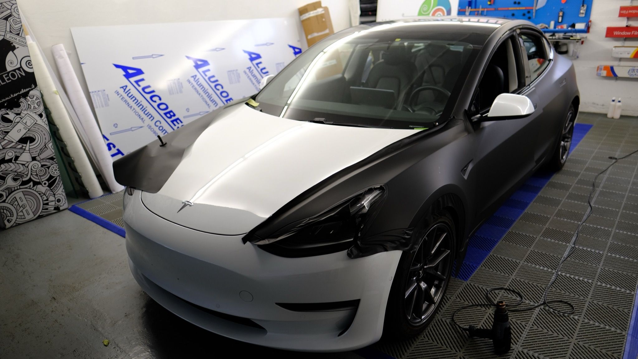 Wrapping completo su auto di lusso
