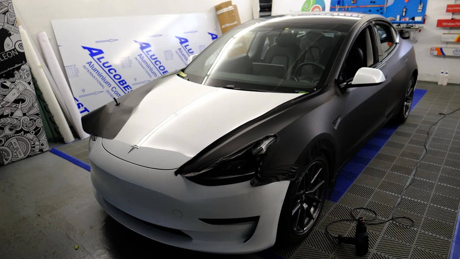 Wrapping completo su auto di lusso