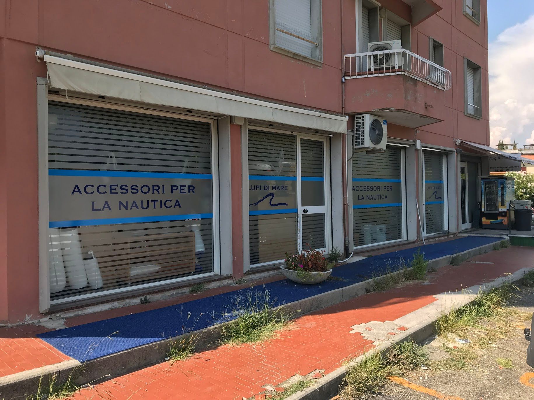 Pellicole per Vetri e Vetrofanie - pellicole per finestre 1