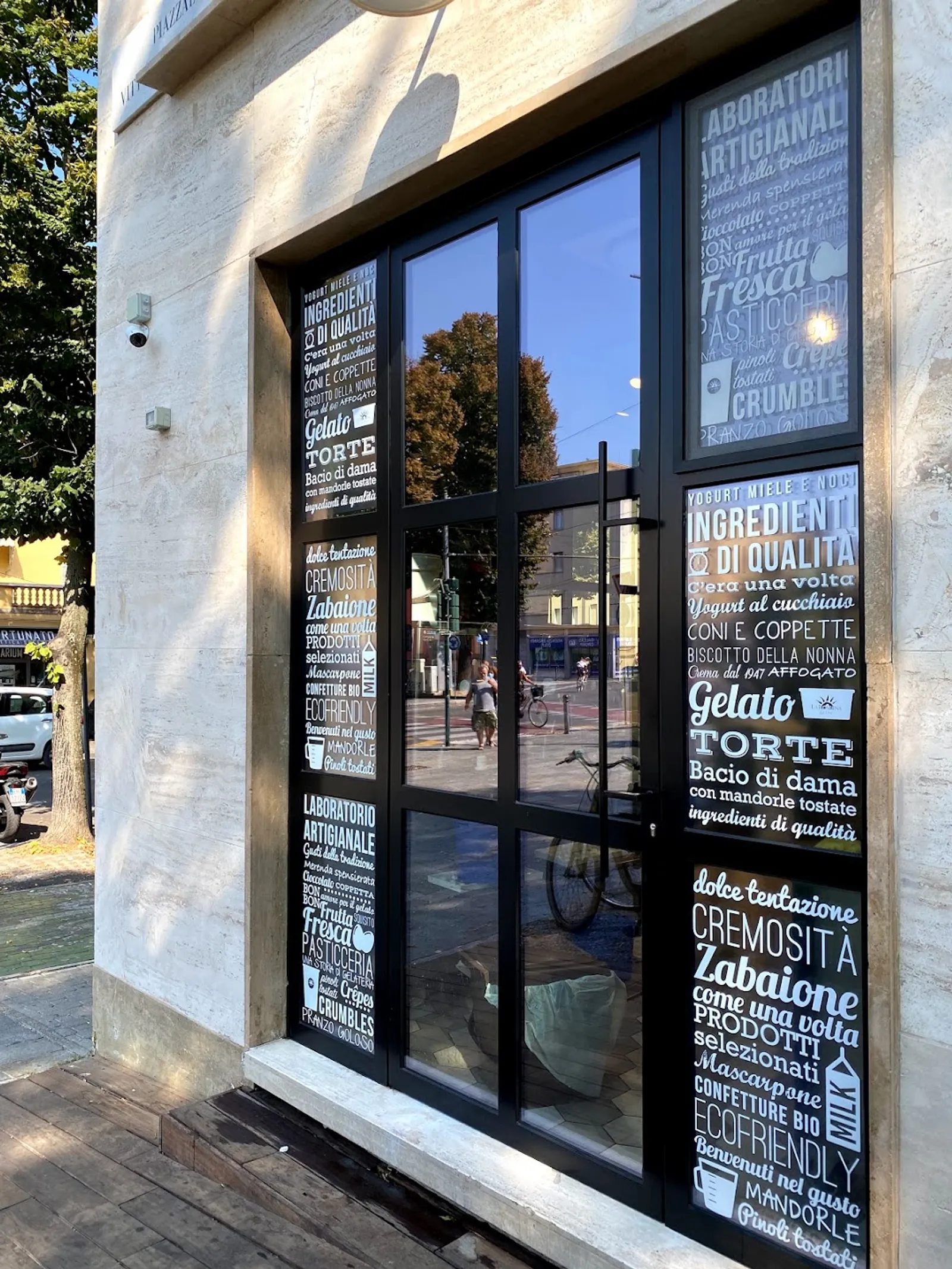 Pellicole per Vetri e Vetrofanie - pellicole per finestre 2