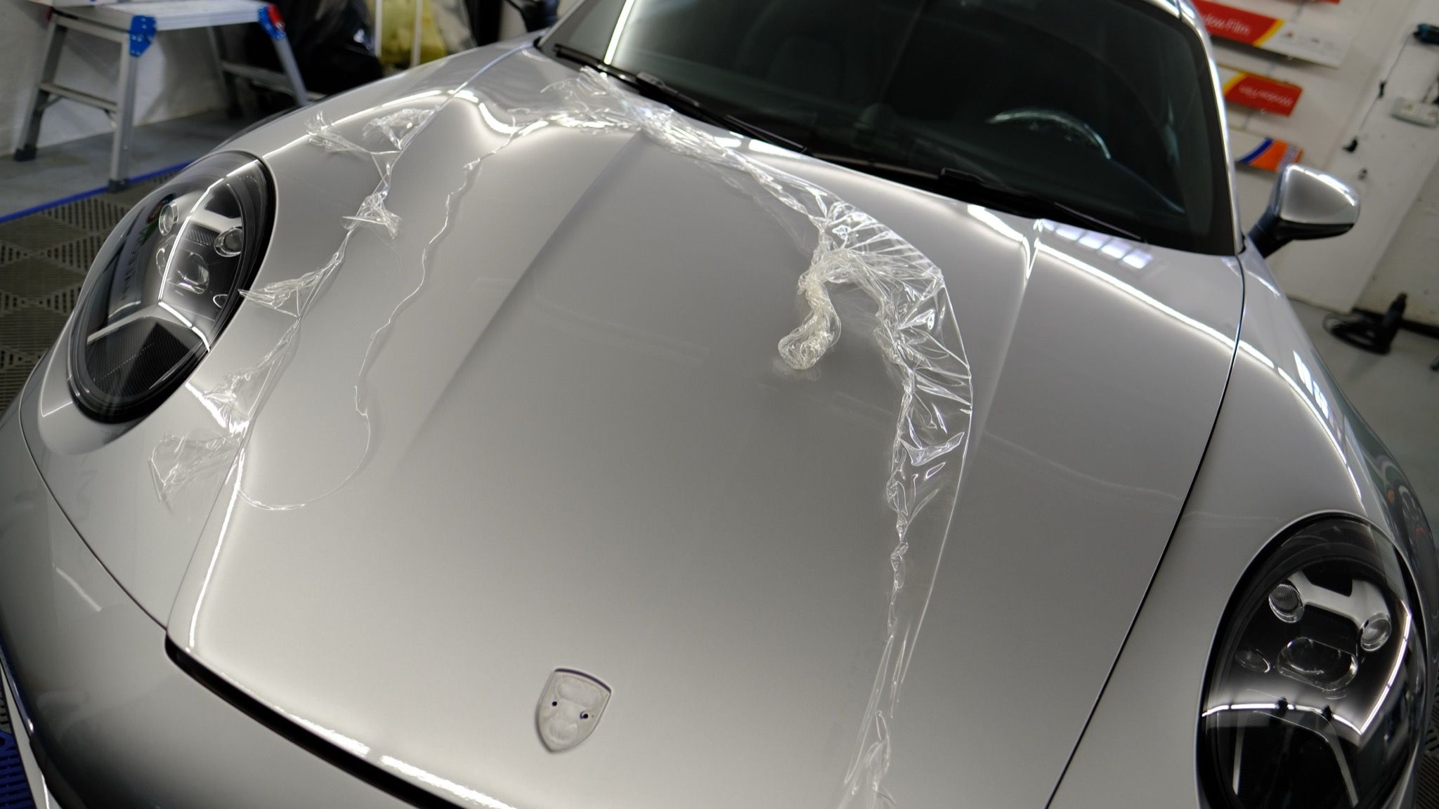 Protezione pellicola su parafanghi e soglie